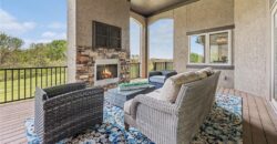 8070 NW Masters Lane, Parkville, MO 64152