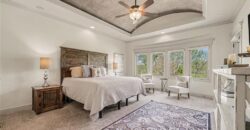 8070 NW Masters Lane, Parkville, MO 64152