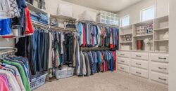 8070 NW Masters Lane, Parkville, MO 64152