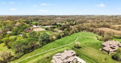 8070 NW Masters Lane, Parkville, MO 64152