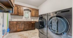 8070 NW Masters Lane, Parkville, MO 64152