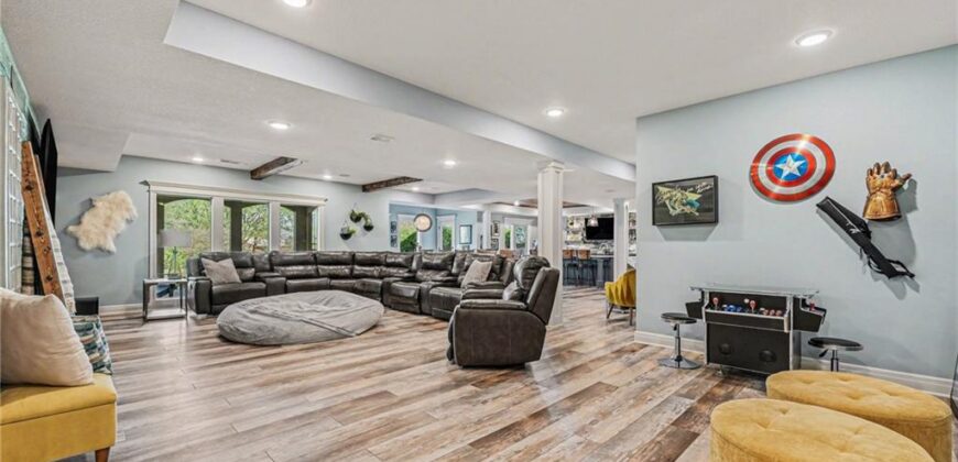 8070 NW Masters Lane, Parkville, MO 64152