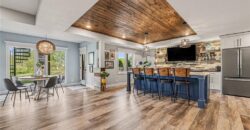 8070 NW Masters Lane, Parkville, MO 64152