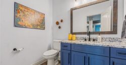 8070 NW Masters Lane, Parkville, MO 64152