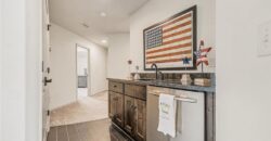 8070 NW Masters Lane, Parkville, MO 64152