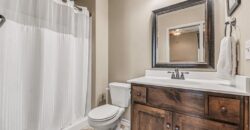 8070 NW Masters Lane, Parkville, MO 64152