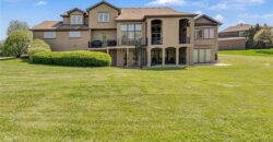8070 NW Masters Lane, Parkville, MO 64152