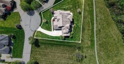 8070 NW Masters Lane, Parkville, MO 64152