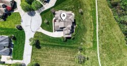 8070 NW Masters Lane, Parkville, MO 64152