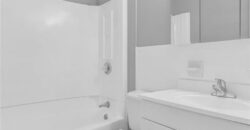 7004 N Baltimore Avenue, Gladstone, MO 64118