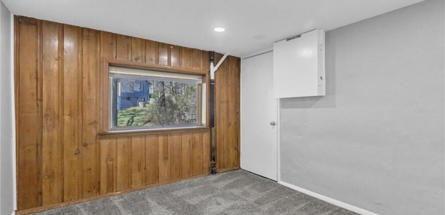 7004 N Baltimore Avenue, Gladstone, MO 64118