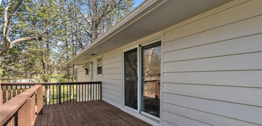 7004 N Baltimore Avenue, Gladstone, MO 64118