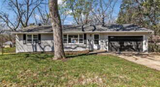 7004 N Baltimore Avenue, Gladstone, MO 64118