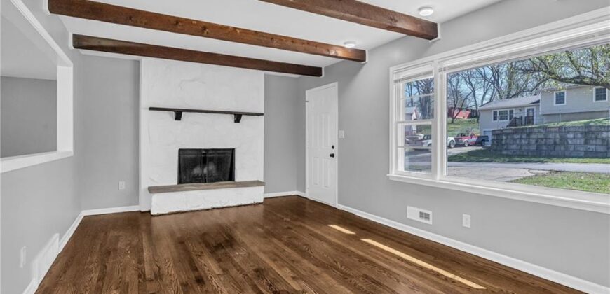 7004 N Baltimore Avenue, Gladstone, MO 64118