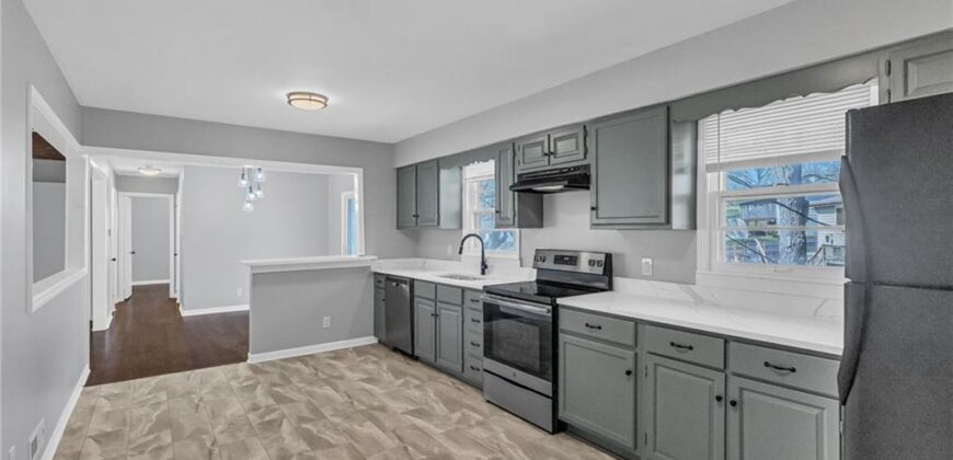 7004 N Baltimore Avenue, Gladstone, MO 64118