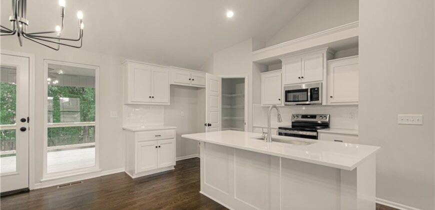 6015 NE 118th Terrace, Kansas City, MO 64156