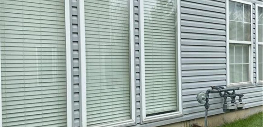 8151 N Lawn Avenue, Kansas City, MO 64119