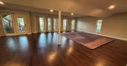 551 NW North Shore Drive, Lake Waukomis, MO 64151