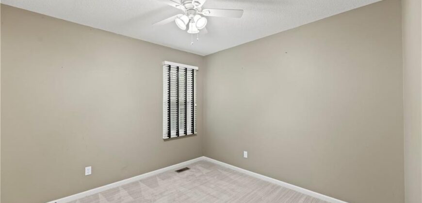 551 NW North Shore Drive, Lake Waukomis, MO 64151