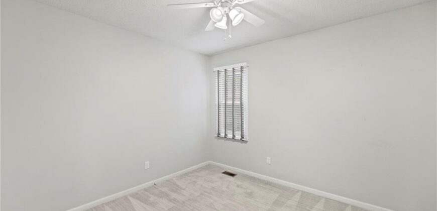 551 NW North Shore Drive, Lake Waukomis, MO 64151