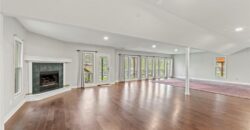 551 NW North Shore Drive, Lake Waukomis, MO 64151