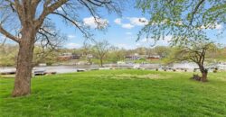 551 NW North Shore Drive, Lake Waukomis, MO 64151