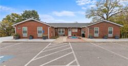 551 NW North Shore Drive, Lake Waukomis, MO 64151