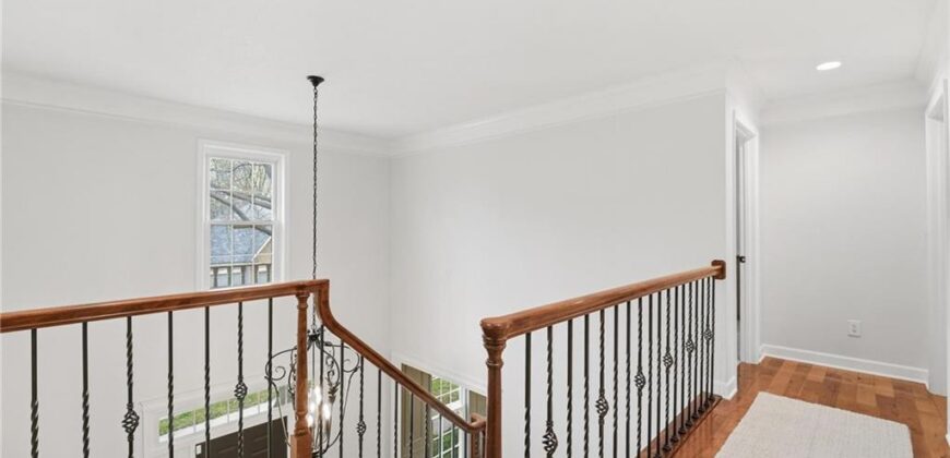 5303 NW 60th Terrace, Kansas City, MO 64151