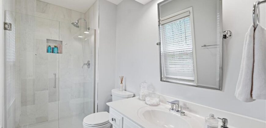 5303 NW 60th Terrace, Kansas City, MO 64151