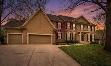 5303 NW 60th Terrace, Kansas City, MO 64151