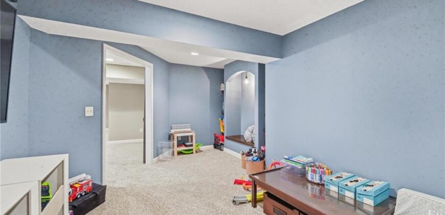 5303 NW 60th Terrace, Kansas City, MO 64151