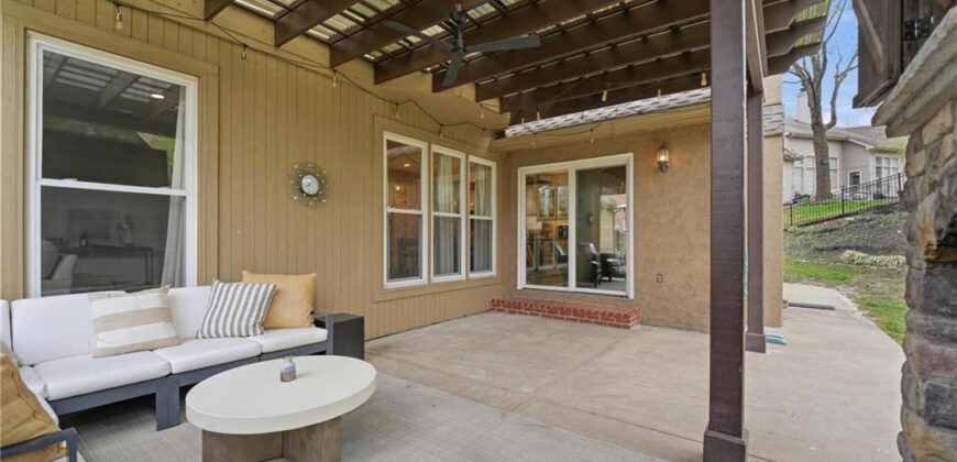 5303 NW 60th Terrace, Kansas City, MO 64151