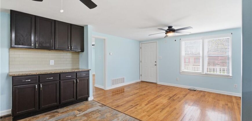 6200 NE Russell Road, Kansas City, MO 64117