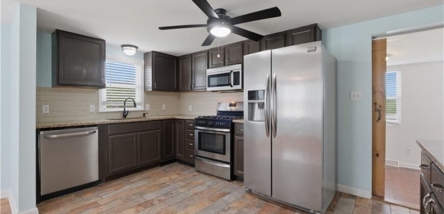 6200 NE Russell Road, Kansas City, MO 64117