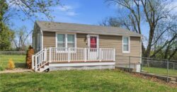 6200 NE Russell Road, Kansas City, MO 64117