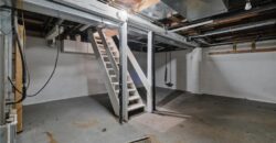 6200 NE Russell Road, Kansas City, MO 64117