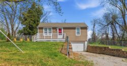 6200 NE Russell Road, Kansas City, MO 64117