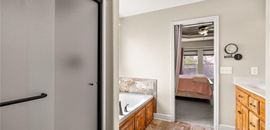 5240 NW Belton Court, Kansas City, MO 54150