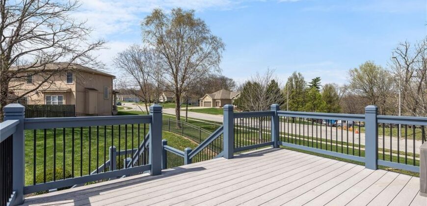 5240 NW Belton Court, Kansas City, MO 54150
