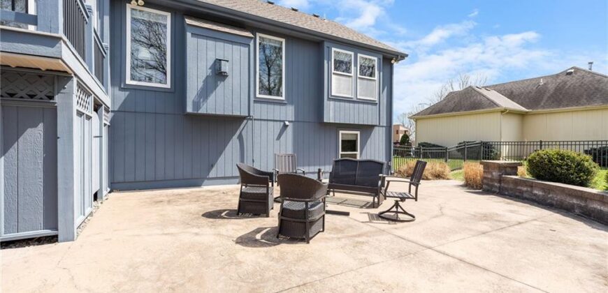 5240 NW Belton Court, Kansas City, MO 54150