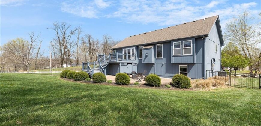 5240 NW Belton Court, Kansas City, MO 54150