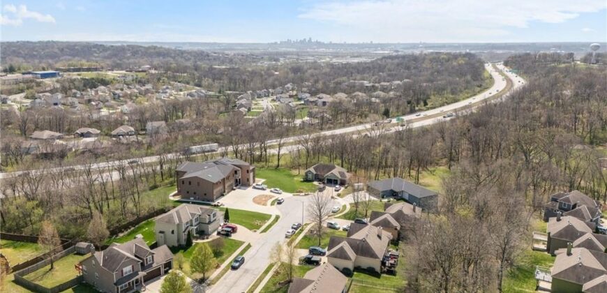 5240 NW Belton Court, Kansas City, MO 54150