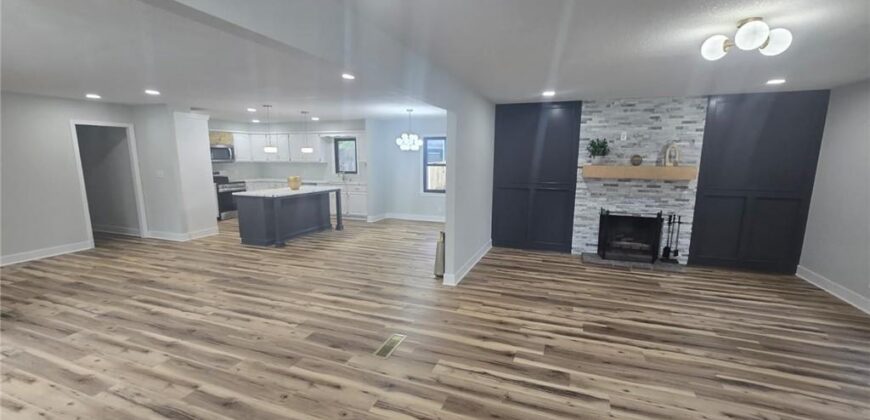 4801 NE Sherwood Drive, Kansas City, MO 64119