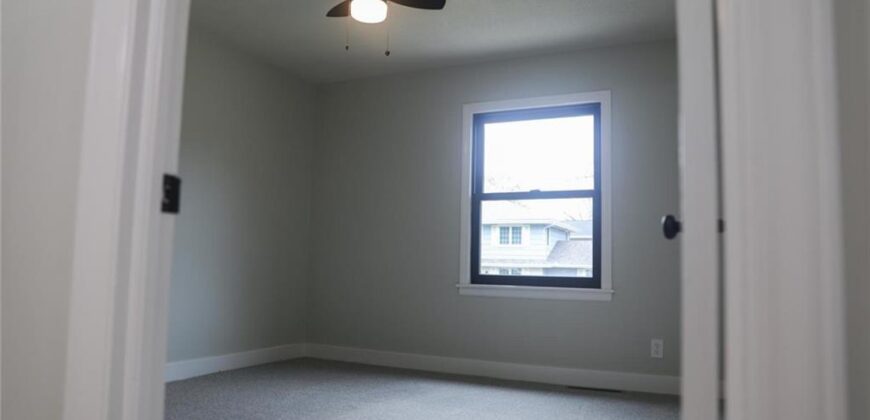 4801 NE Sherwood Drive, Kansas City, MO 64119