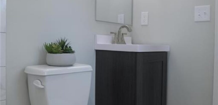 4801 NE Sherwood Drive, Kansas City, MO 64119