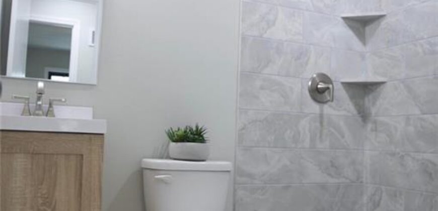 4801 NE Sherwood Drive, Kansas City, MO 64119