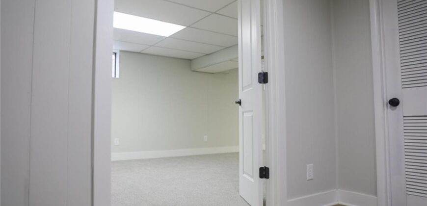 4801 NE Sherwood Drive, Kansas City, MO 64119