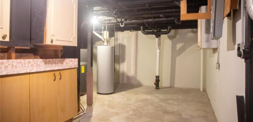 4801 NE Sherwood Drive, Kansas City, MO 64119