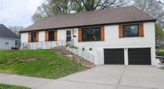 4801 NE Sherwood Drive, Kansas City, MO 64119