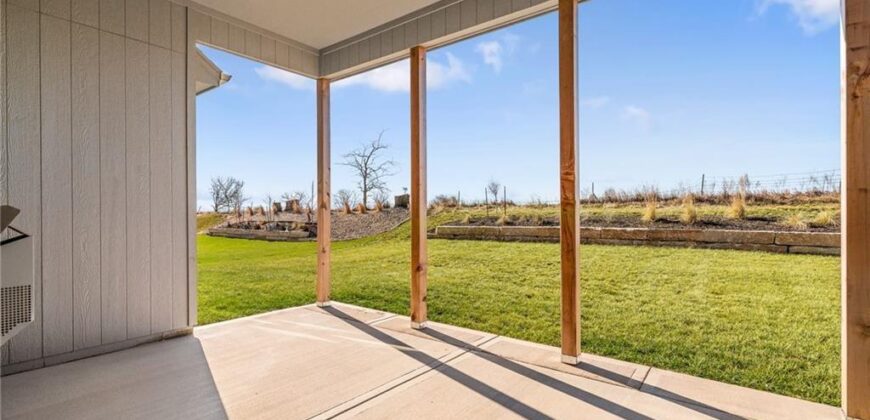 6926 NE 102nd Street, Kansas City, MO 64156